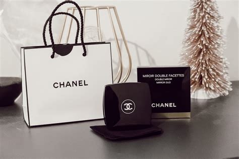 grand miroir chanel